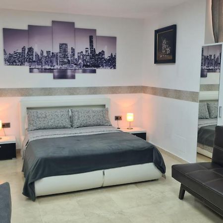 Apartamentos Porvera Jerez Centro Jerez de la Frontera Esterno foto