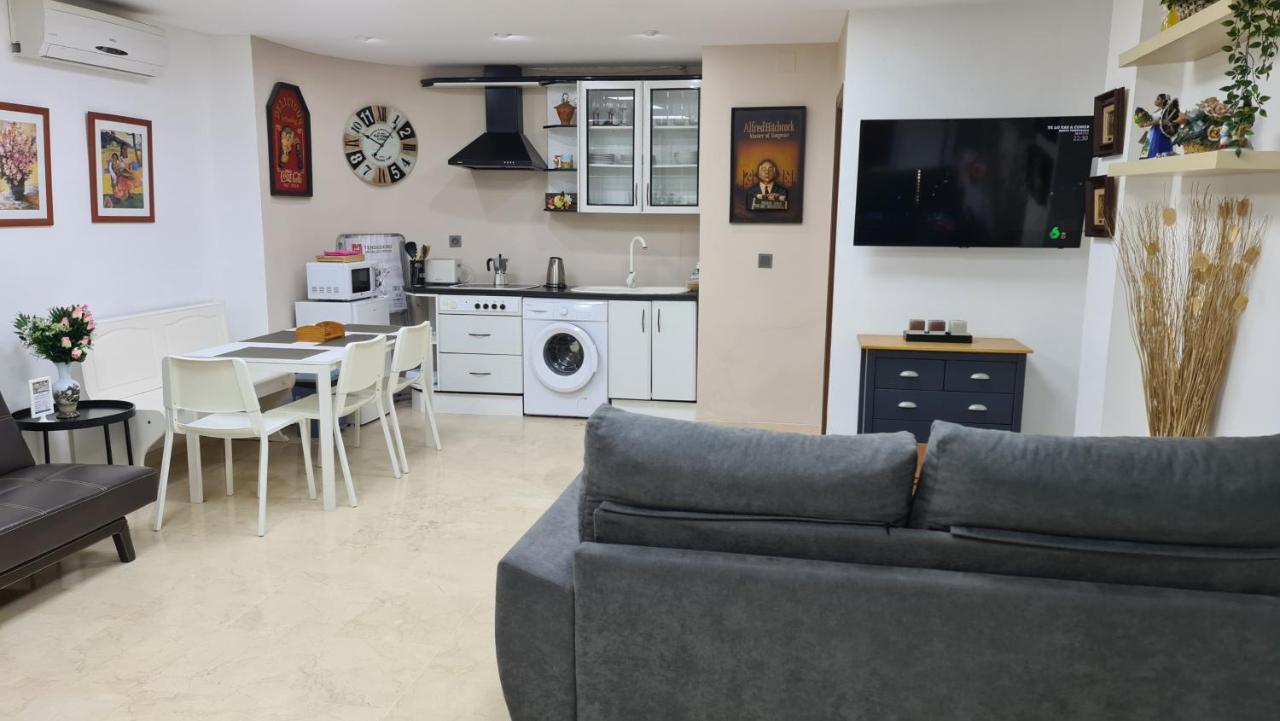 Apartamentos Porvera Jerez Centro Jerez de la Frontera Esterno foto
